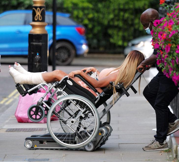 Türkiye tatilinde ayaklarını kıran Katie Price’a kötü haber!  G5