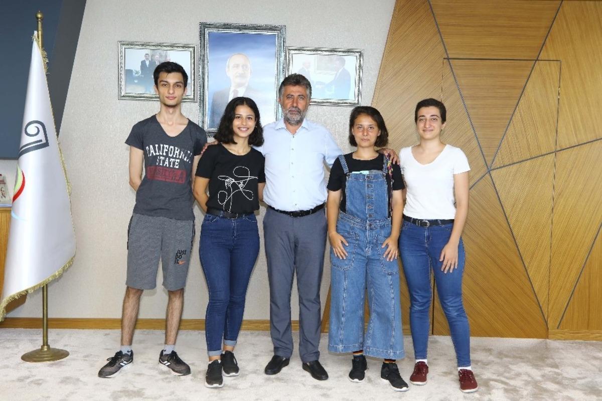 BAYSEM&rsquo;den YKS&rsquo;de y&uuml;zde 96&rsquo;lık başarı