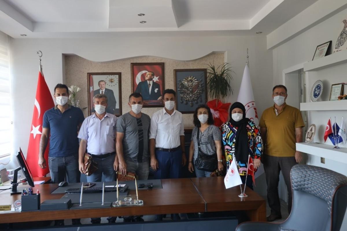 Şehit yakınları ve gazilerle bir araya geldi