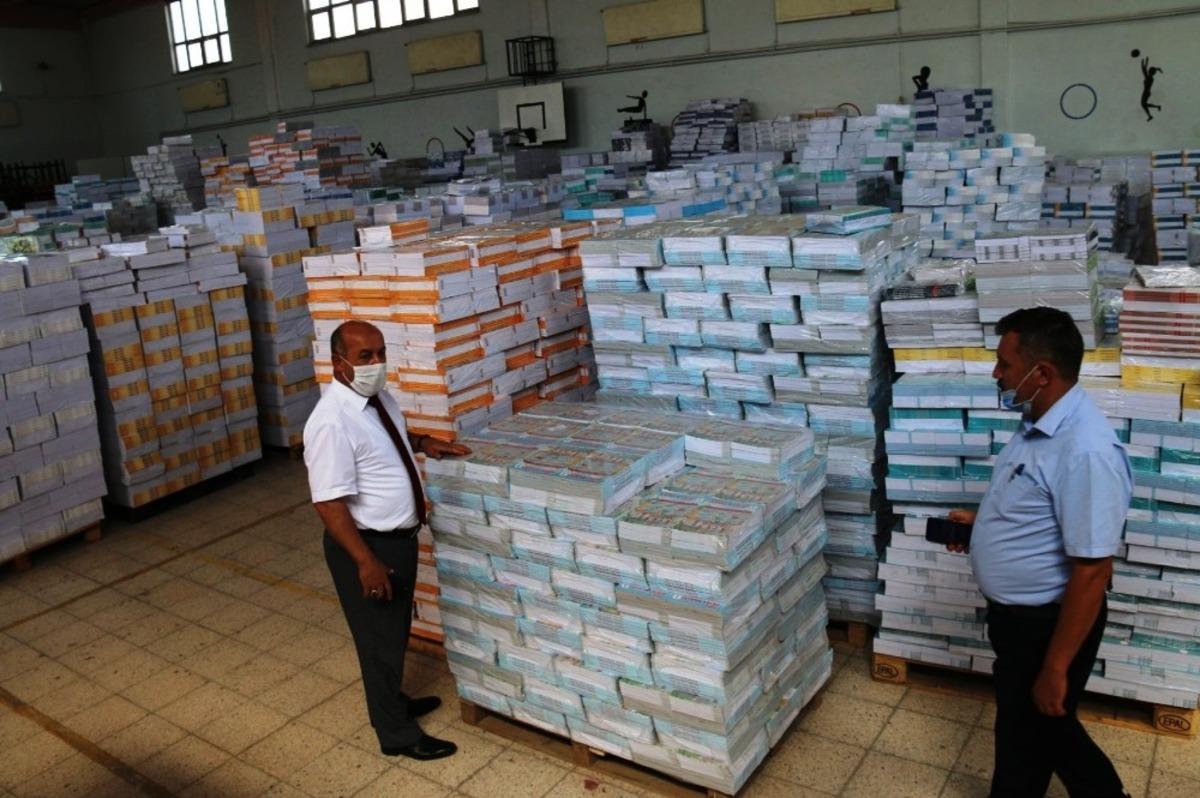 Ders kitapları hazır