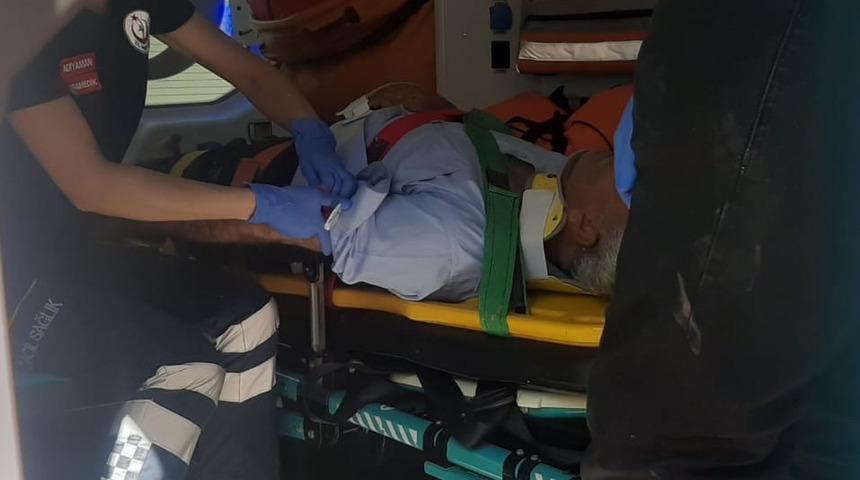 İncir ağacından d&uuml;şen kişi yaralandı