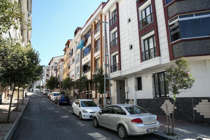 Eşiyle kavga etti, hıncını arabadan çıkarttı! G2