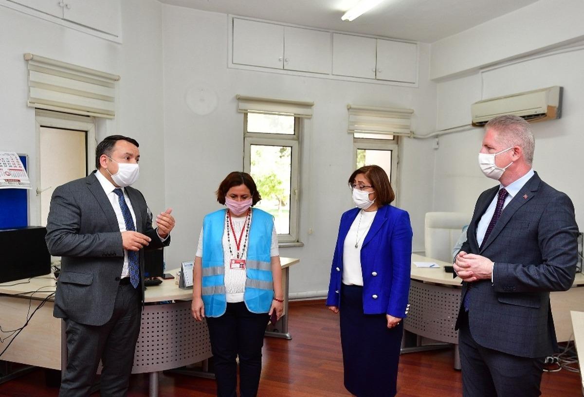 Pandemiye karşı yeni d&ouml;nemde &ouml;nemli &ccedil;&ouml;z&uuml;m