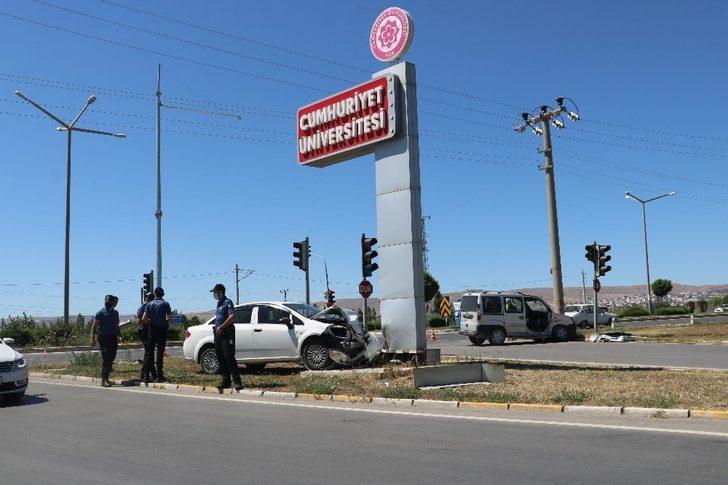 Sivas’ta trafik kazası: 4 yaralı G3