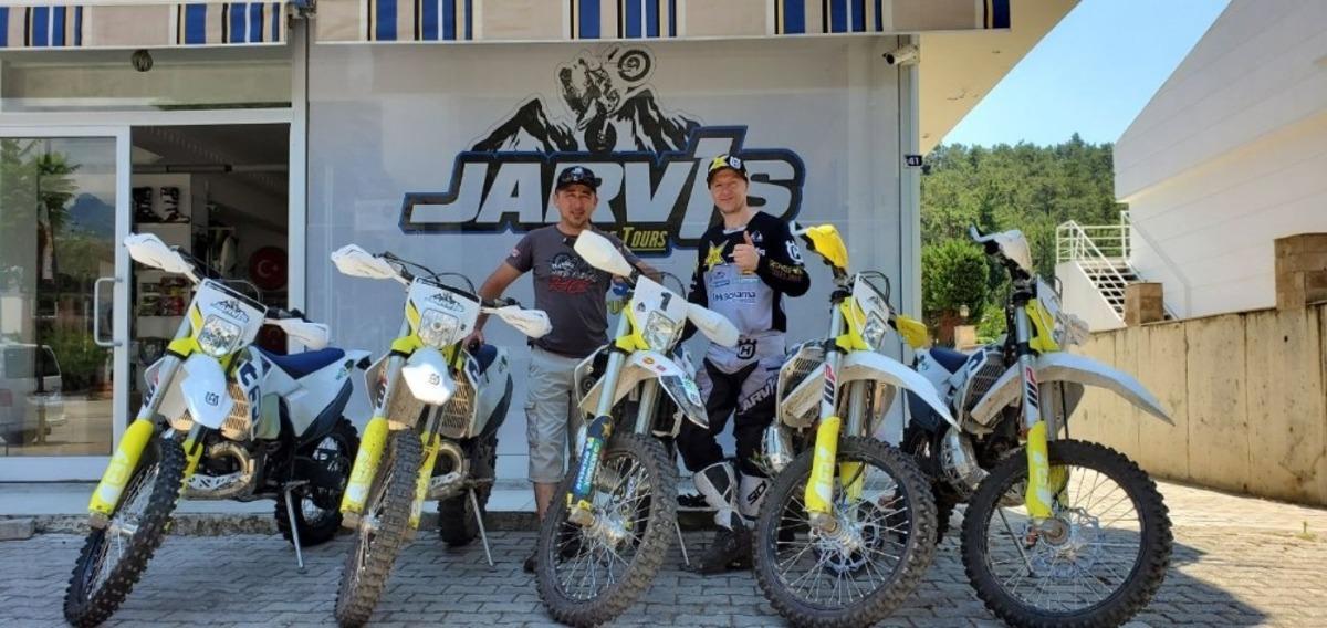 İngiliz motosiklet&ccedil;i Jarvis&rsquo;ten Kemer tanıtımı