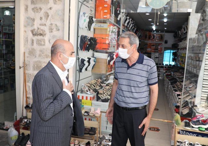 Vali Demirtaş esnaf ve vatandaşlarla bir araya geldi G3