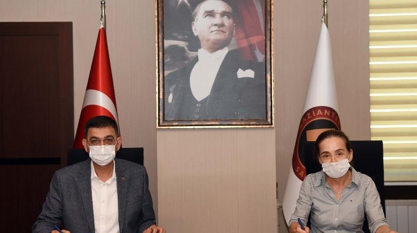 GSO’da makine, metal laboratuvarı ve ısıl işlem merkezi kurulumu için işbirliği protokolü imzalandı