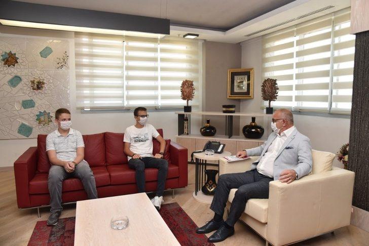 Başkan Ergün, LGS şampiyonlarını ağırladı G2