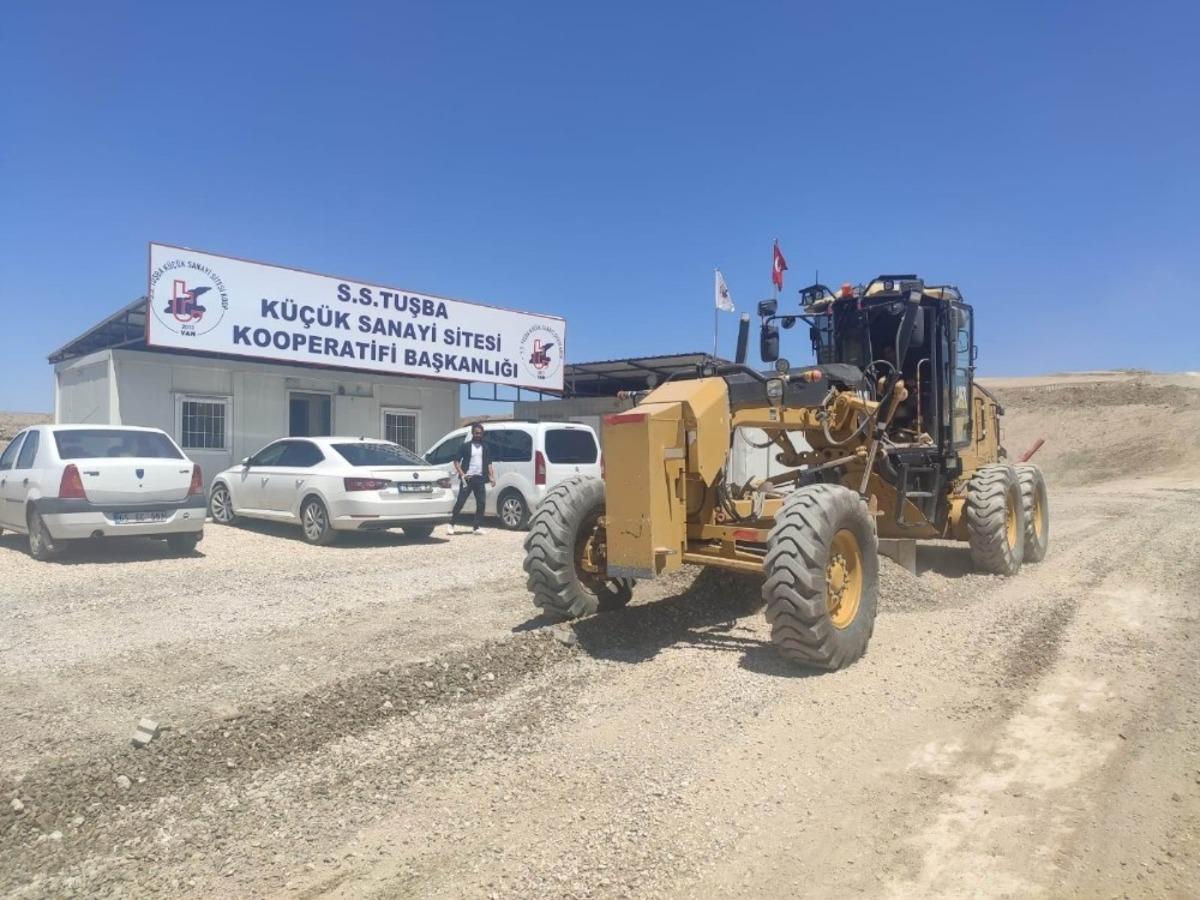 Tuşba Belediyesinden il&ccedil;enin sanayisine yol desteği