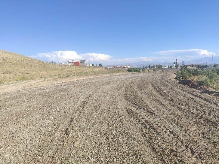 Tuşba Belediyesinden ilçenin sanayisine yol desteği G2