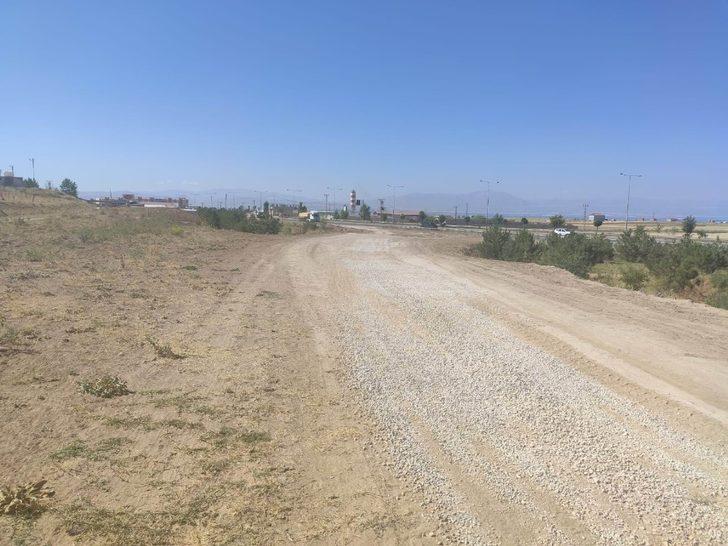 Tuşba Belediyesinden ilçenin sanayisine yol desteği G5