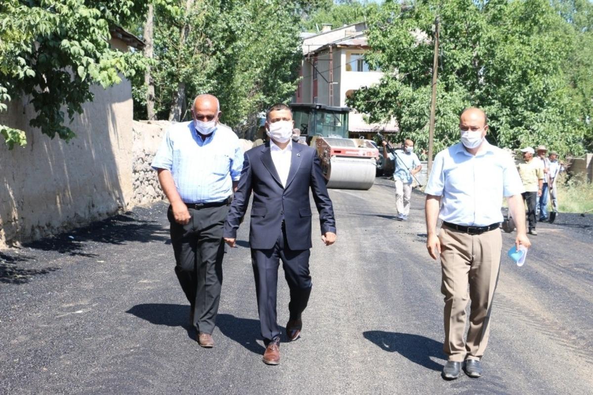 Erciş Belediyesinden asfalt kaplama &ccedil;alışması