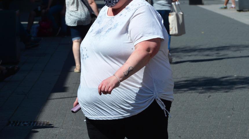 Bilim dünyası şimdiden uyardı: Aşı obezlerde işe yaramayacak!