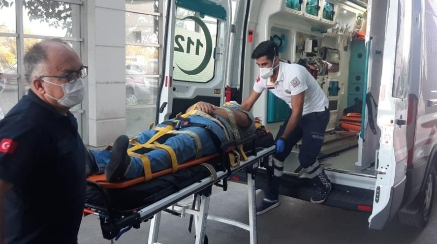 Adıyaman&rsquo;da motosiklet devrildi: 2 yaralı