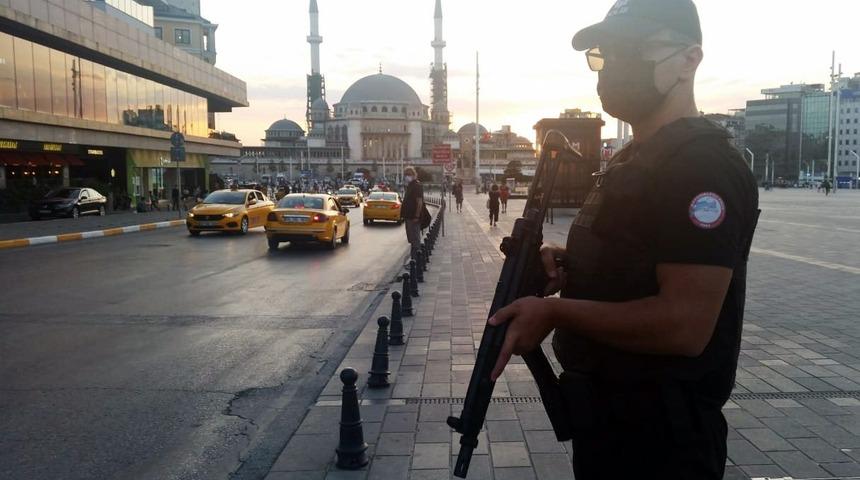 İstanbul’da helikopter destekli ’Yeditepe Huzur’ uygulaması