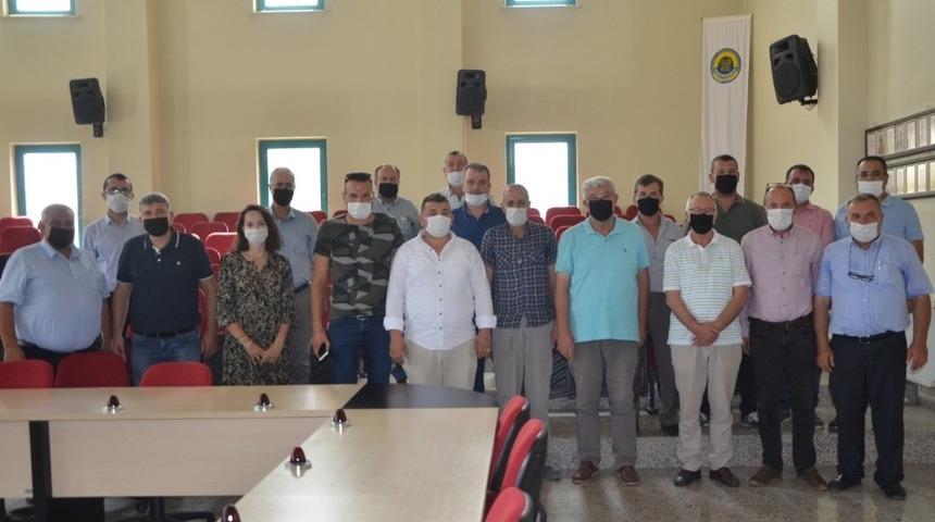 Malkara&rsquo;da yılın ilk ay&ccedil;i&ccedil;eği 3,61 liradan satıldı