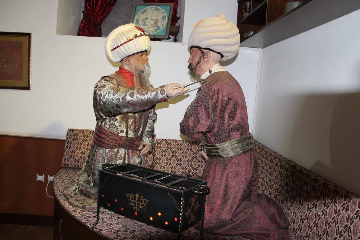 7 asırlık yapı, ziyaret&ccedil;ilerini tarihte yolculuğa &ccedil;ıkarıyor