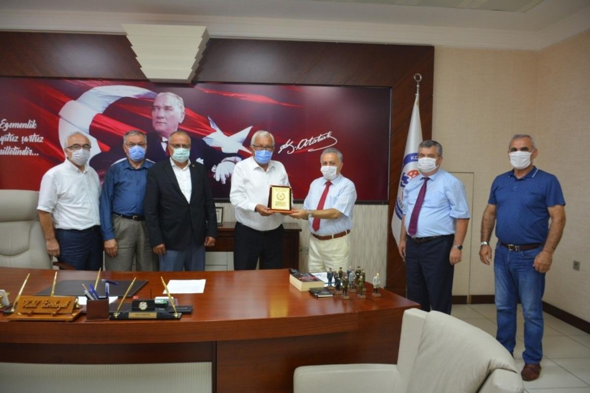 T&uuml;rk Hava Kurumu Posbıyık&rsquo;a teşekk&uuml;r plaketi verdi