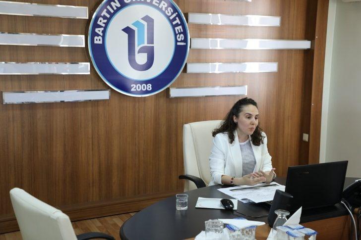 Bartın Üniversitesi online seminerlerle aday öğrencilere anlatıldı G2