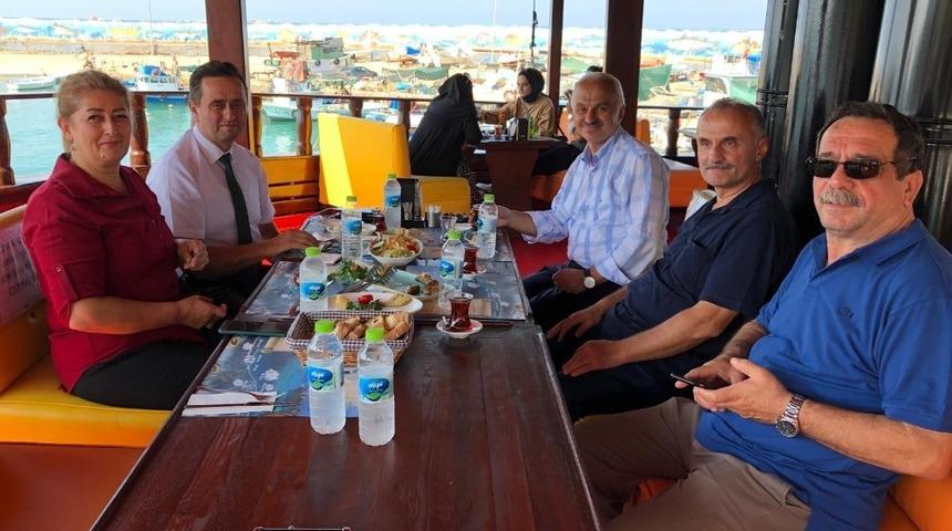 T&uuml;rk Havacılık Uzay Sanayi ve Roketsan &uuml;st d&uuml;zey y&ouml;neticilerinden Başkan Yanmaz&rsquo;a ziyaret