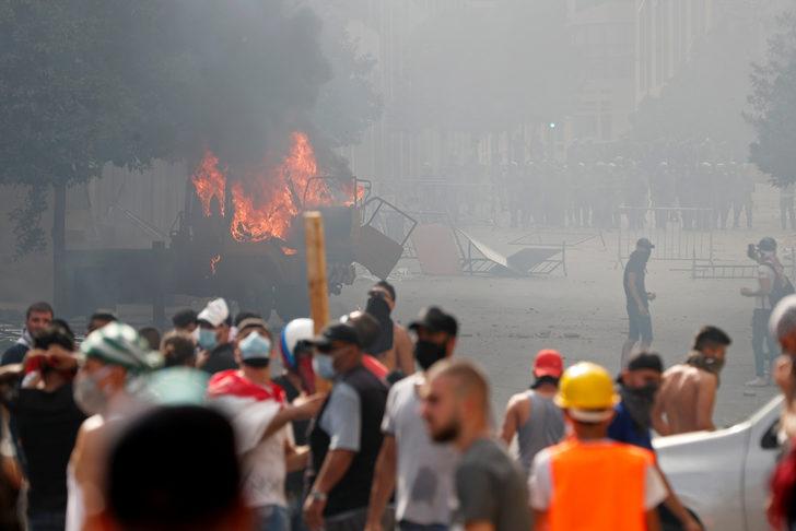 Beyrut'ta protestocular ile güvenlik güçleri arasında çatışma G4