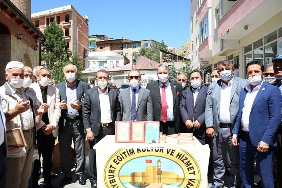 Bayburt Vakfında 10 bin lira &ouml;d&uuml;ll&uuml; korona vir&uuml;s makale yarışması