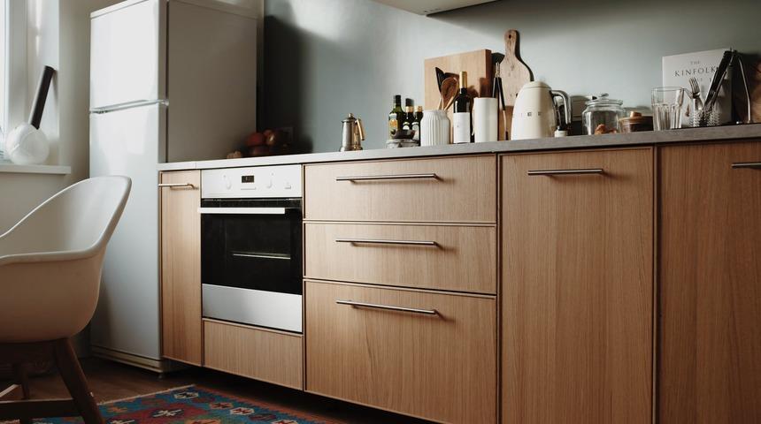 Fırın camlarını bu pratik y&ouml;ntemler ile temizlerseniz yağdan eser kalmıyor!