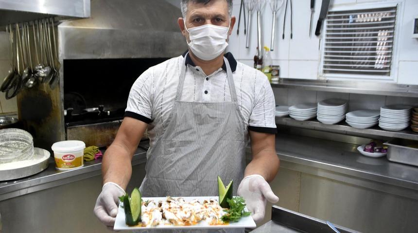 Tabuları yıkan yemek: Yoğurtlu balık