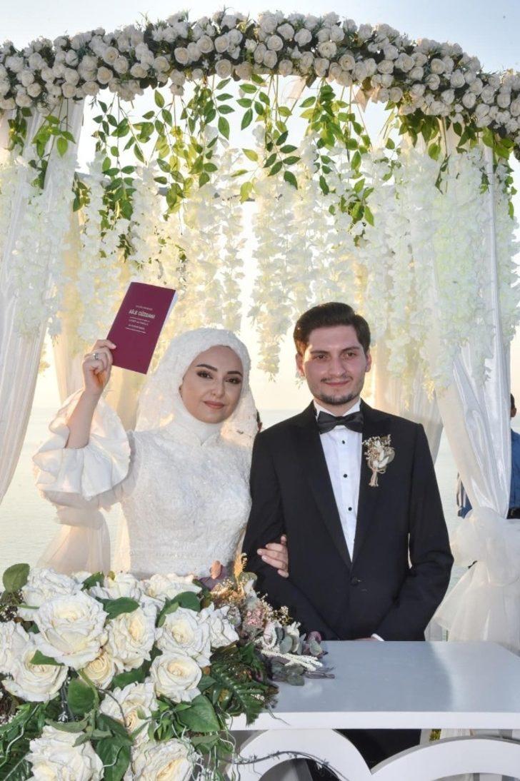 Belediye Başkanı oğlunun nikahını kıydı G4