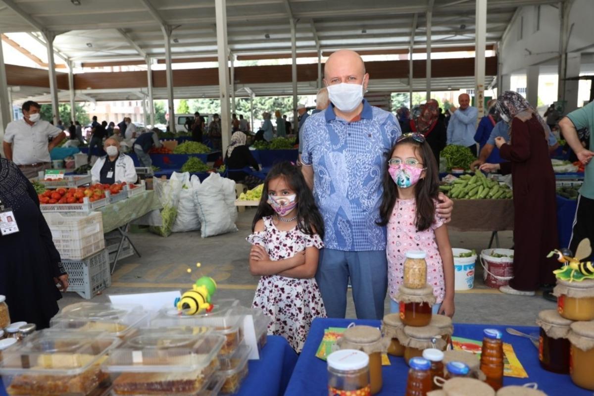 Bu pazarda her şey organik