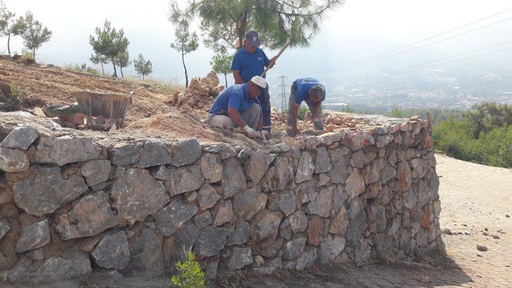 Büyükşehir’den ilçelerde mezarlık temizliği G2