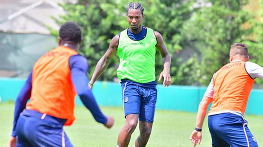 Göztepe Eljero Elia'nın peşinde