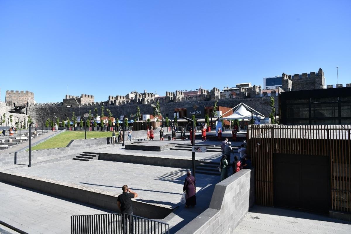 Kayseri Kalesi Mehter sesleriyle yankılanıyor