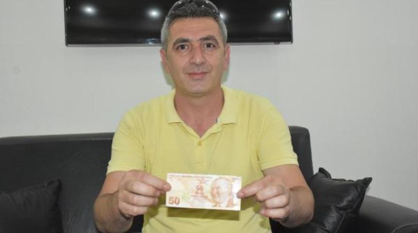 ATM'den &ccedil;ektiği 50 lira baskı hatalı &ccedil;ıktı! Koleksiyonculara &ccedil;ağrıda bulundu