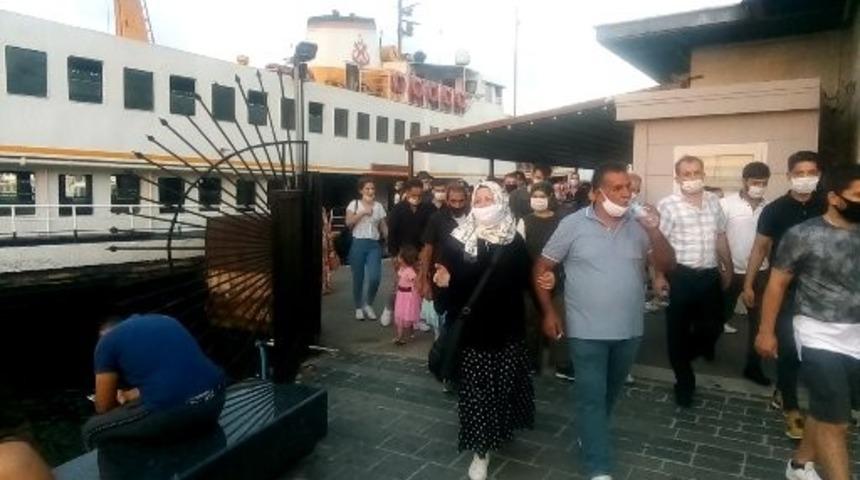 İstanbul Şehir Hatları vapurunun motor dairesinde korkutan yangın