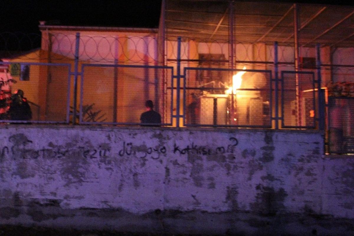 Trafoda &ccedil;ıkan yangın korkuttu