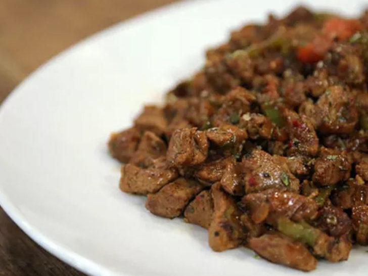 Tazeliğini aylar boyunca koruyor! Kavurmanın püf noktası burada..