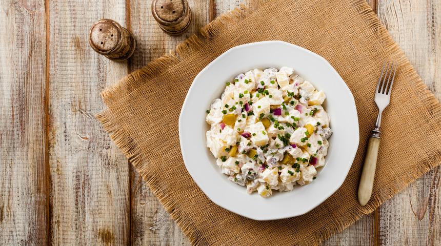 Yoğurtlu patates salatası tarifi