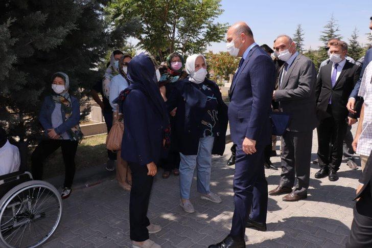 Bakan Soylu, Düzce Belediye Başkanı Faruk Özlü’yü acı gününde yalnız bırakmadı G3
