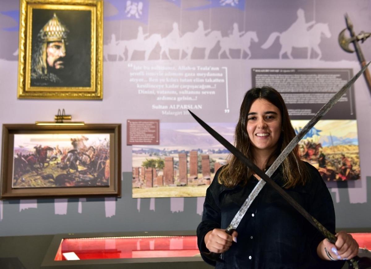 Anadolu Şehitler M&uuml;zesi&rsquo;nde Malazgirt destanı sergisi