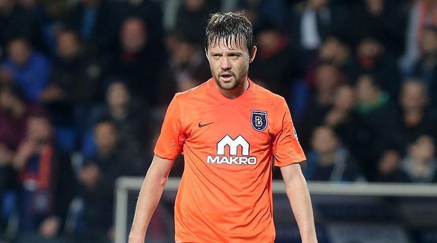 Başakşehir, Uğur Uçar'ın sözleşmesini uzattı