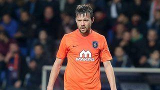 Başakşehir, Uğur Uçar'ın sözleşmesini uzattı