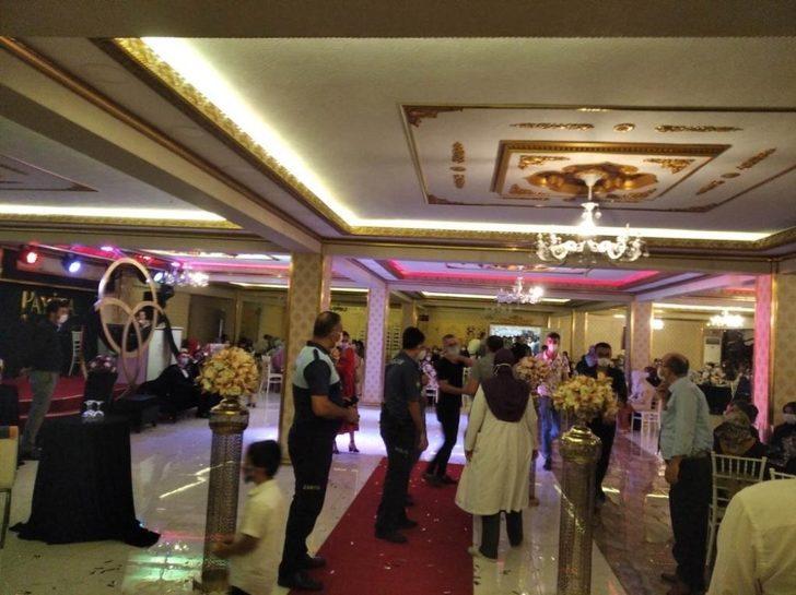 Serdivan’da salonlara korona virüs denetimi G4