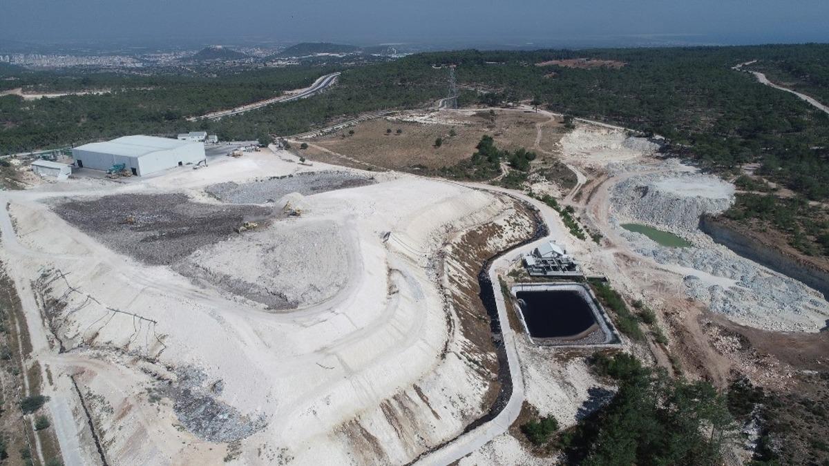 Mersin&rsquo;de vahşi depolama tarih oluyor