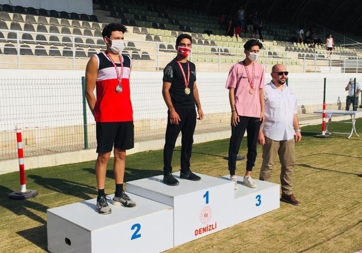 Yunusemreli atletizmcilerden b&uuml;y&uuml;k başarı