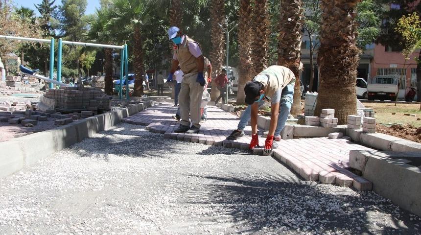 Haliliye&rsquo;de kilitli parke taşı d&ouml;şeme &ccedil;alışmaları s&uuml;r&uuml;yor