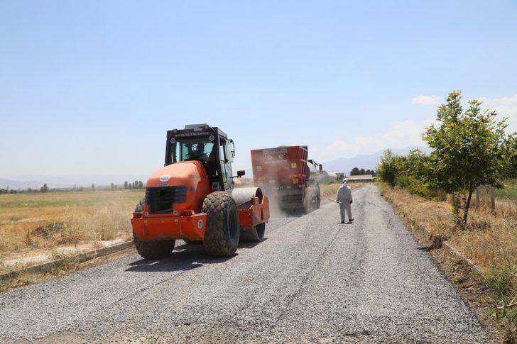 Battalgazi Belediyesi, Turgut Özal Üniversitesinde asfalt serimi yaptı G2