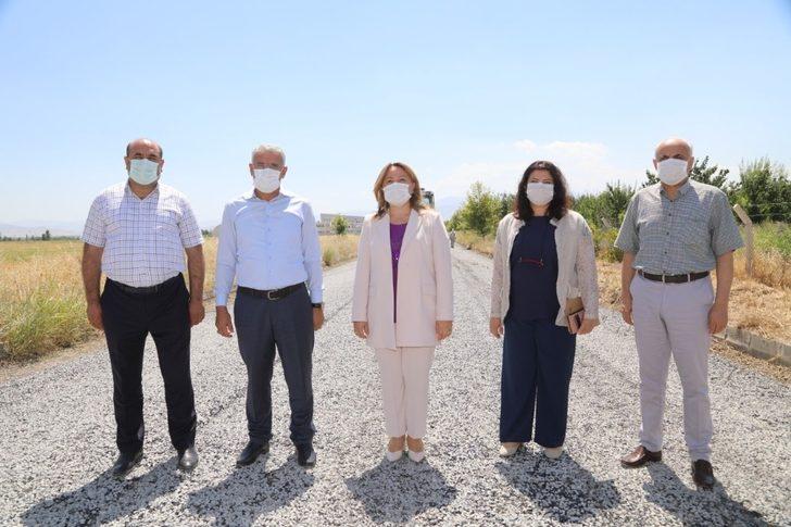 Battalgazi Belediyesi, Turgut Özal Üniversitesinde asfalt serimi yaptı G3