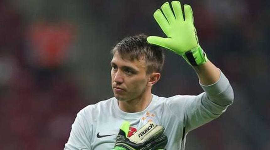 Muslera Galatasaray'dan ayrılıyor mu? İşte cevabı...