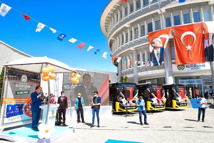 Malatya Büyükşehir toplu taşıma araç filosunu 15 yeni otobüsle güçlendirdi G2